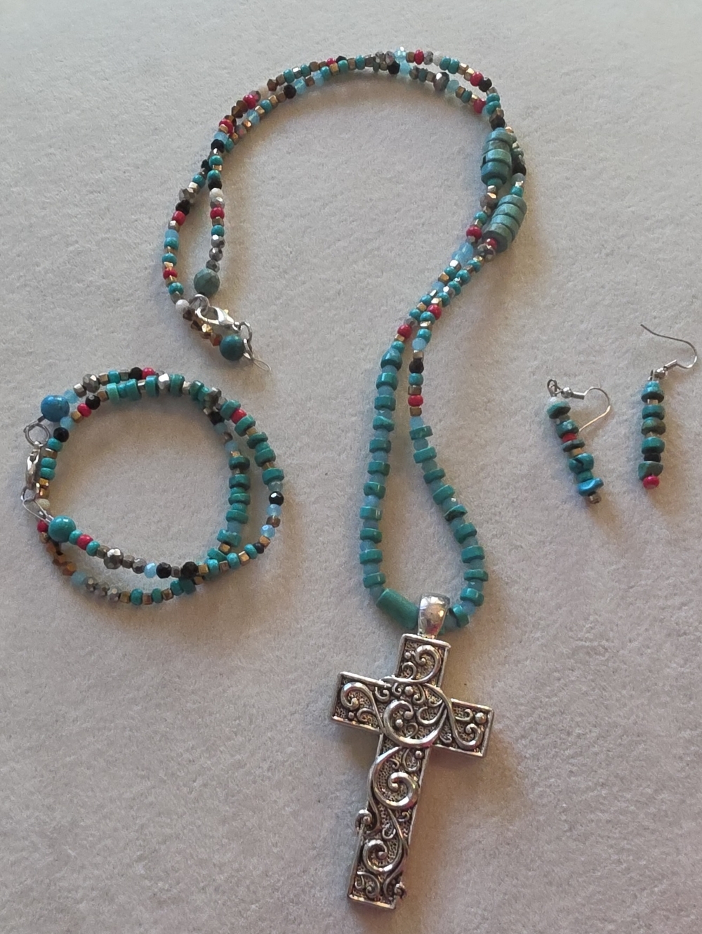 Handcrafted Faux Turquoise Beaded Cross Necklace and Bracelet Set w/Earrings NWO
